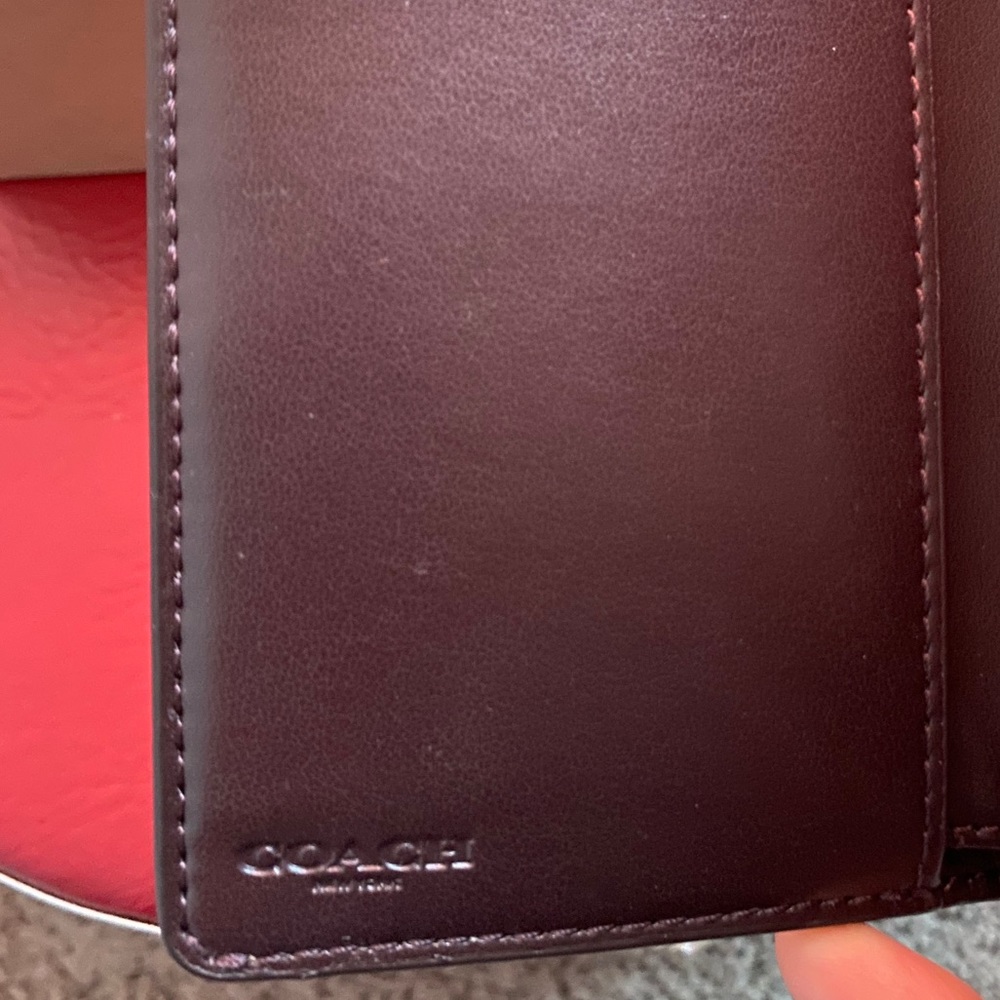Coach Medium Zip Wallet - Picture 3 of 6